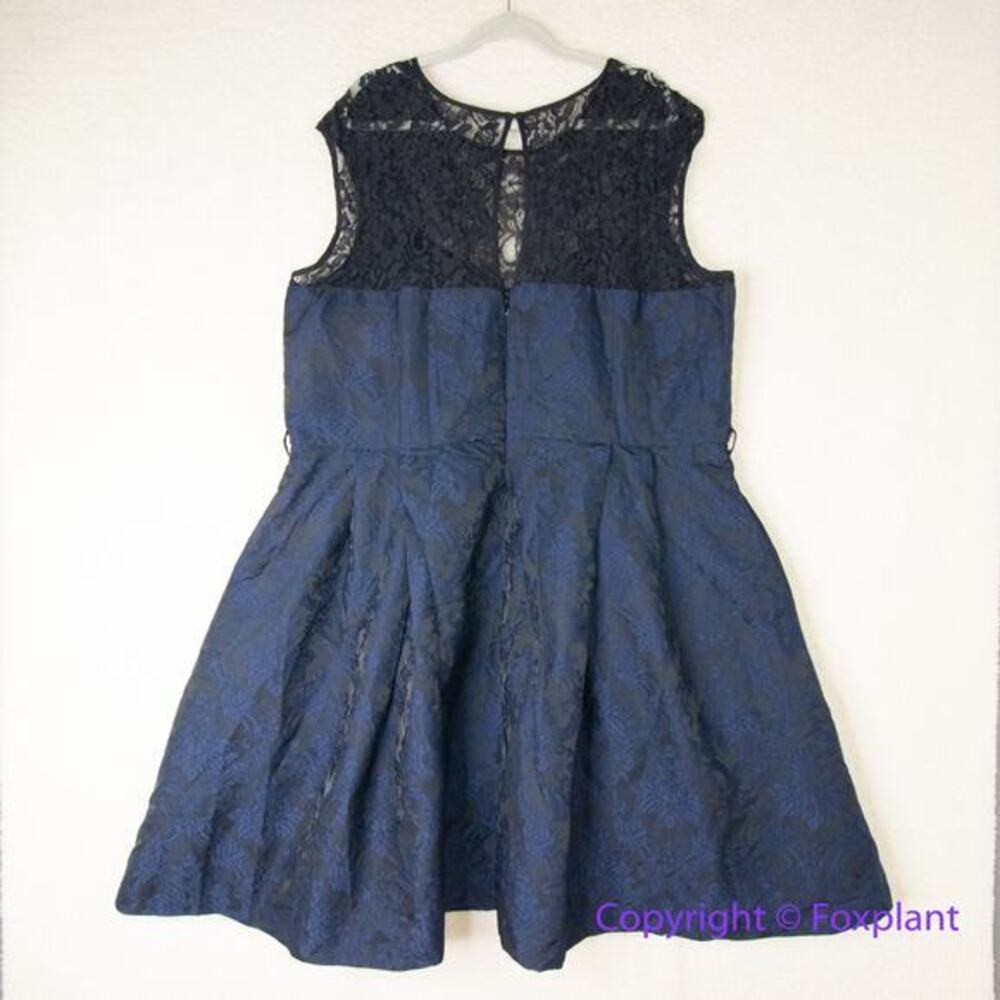 New! City Chic Ornate Dress in black lace and navy jacquard, plus size 24 - Picture 13 of 16